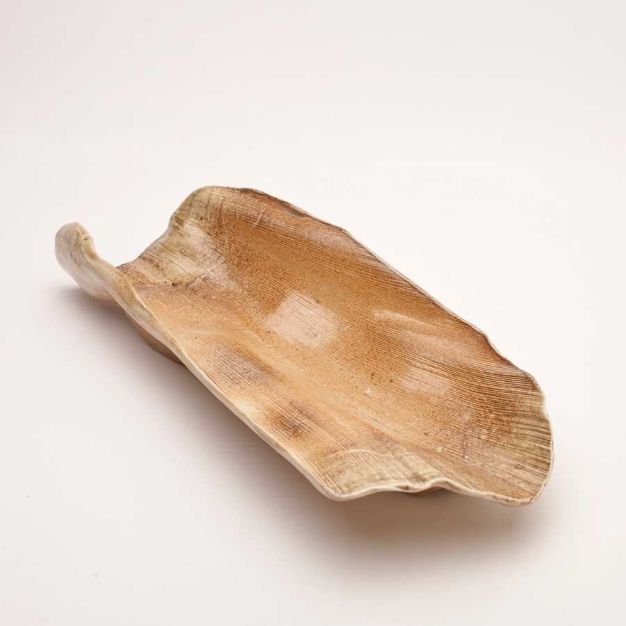 functional/sculpturalware/002-a-palm-leaf/02 - image - 2