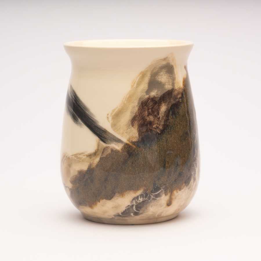 functional/vases/ceramics-nature/18 - image - 0