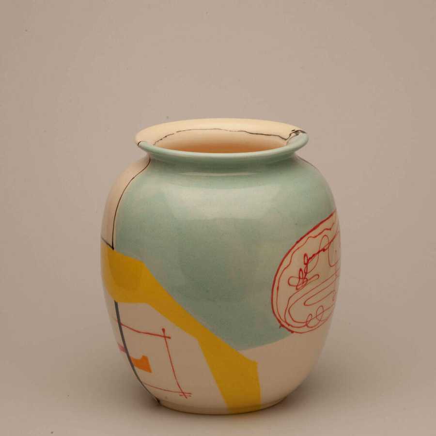 functional/vases/008-mindloop/2 - image - 0